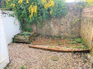 Photo 6- click for photo gallery